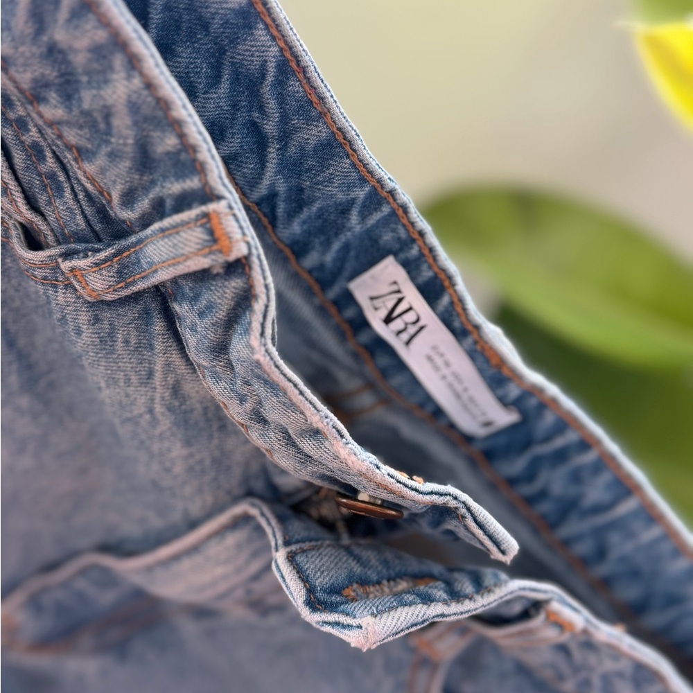 Zara Light Blue Cropped Women's Jeans - Picture 2 of 5
